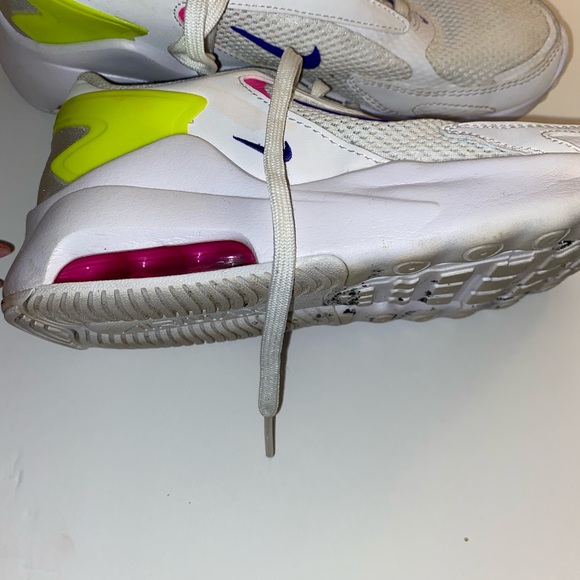 Air Max Volt - Picture 3 of 4